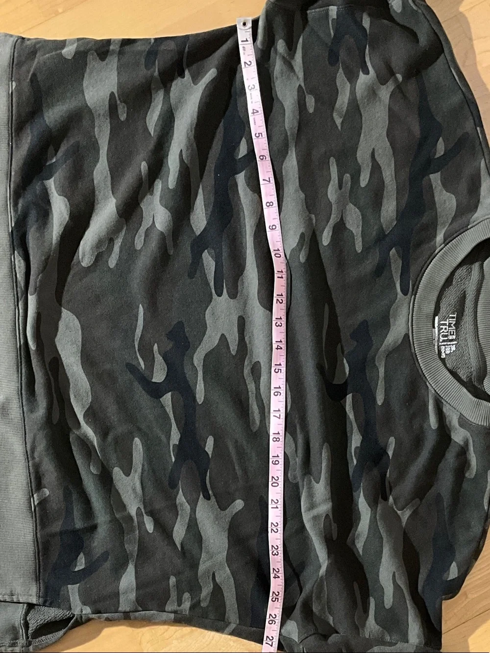 Time and Tru White Crewneck Sweatshirt - Picture 5 of 6